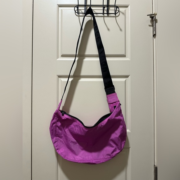 Extra Pink BAGGU medium crescent - Picture 2 of 6